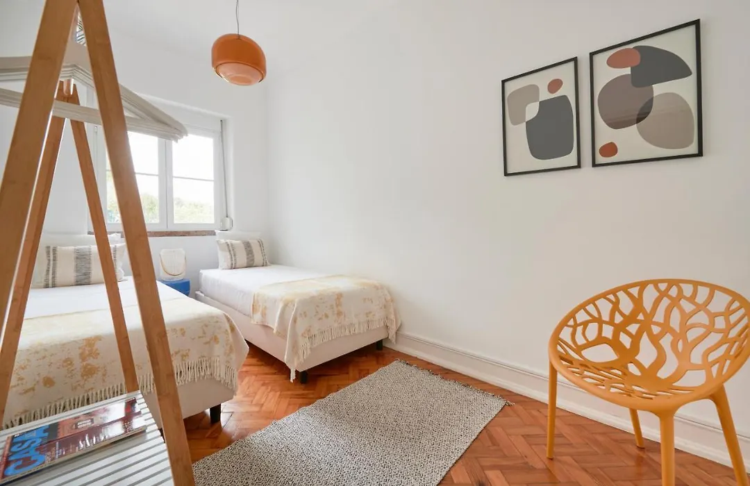 Light-Filled & Renovated Apartment, By Timecooler-1